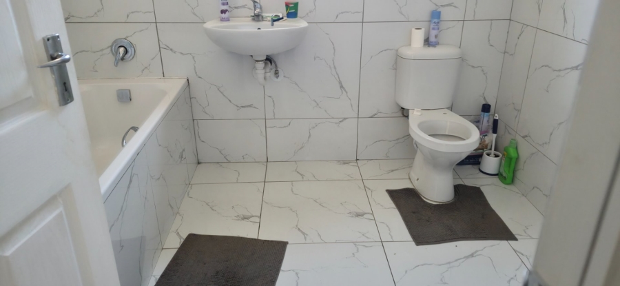 To Let  Bedroom Property for Rent in Jakarandas Western Cape